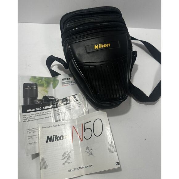NIKON Carry Soft Body Case Vintage 1980's Suits Camera with Zoom lens